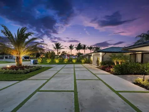 511 SE 14th Street Pompano Beach FL 33060