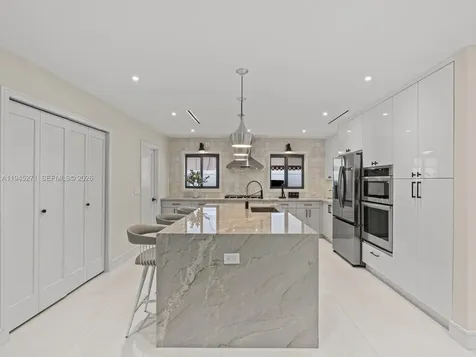 511 SE 14th Street Pompano Beach FL 33060