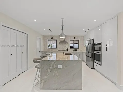 511 SE 14th Street Pompano Beach FL 33060