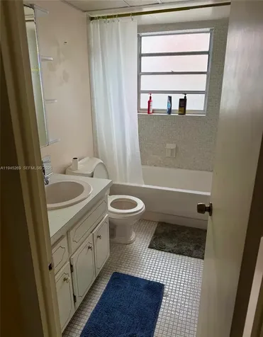 Hallandale Beach FL 33009