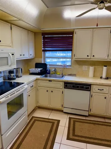 Hallandale Beach FL 33009