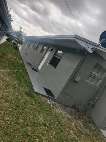 844 SW 10th Street Hallandale Beach FL 33009