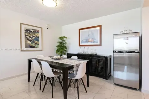 17890 W Dixie North Miami Beach FL 33160