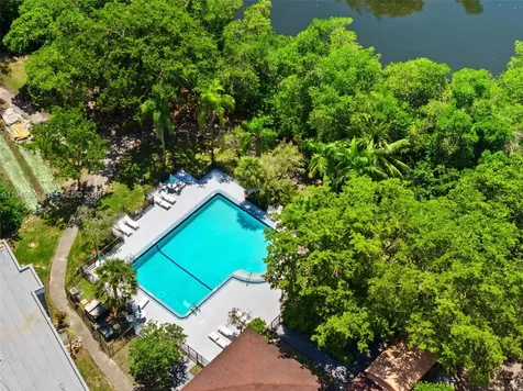 17890 W Dixie North Miami Beach FL 33160