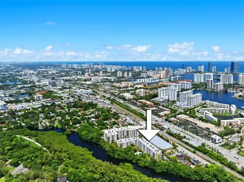 17890 W Dixie North Miami Beach FL 33160
