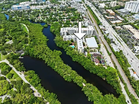 17890 W Dixie North Miami Beach FL 33160