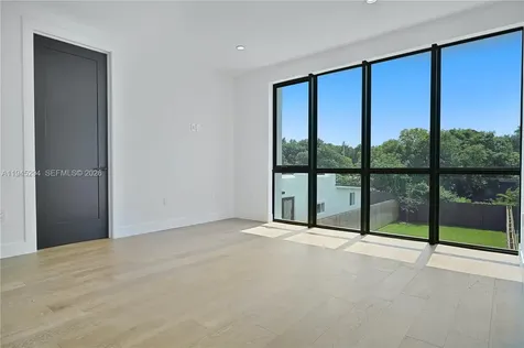 355 NW 50th Street Miami FL 33127