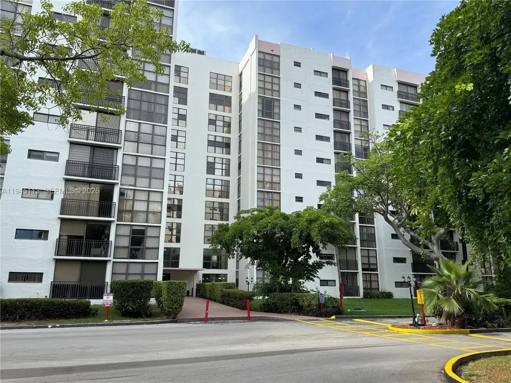 17021 N Bay Road Sunny Isles Beach FL 33160