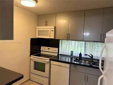 17021 N Bay Road Sunny Isles Beach FL 33160