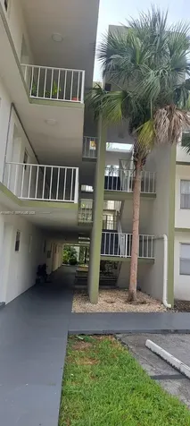 4255 N University Drive Sunrise FL 33351