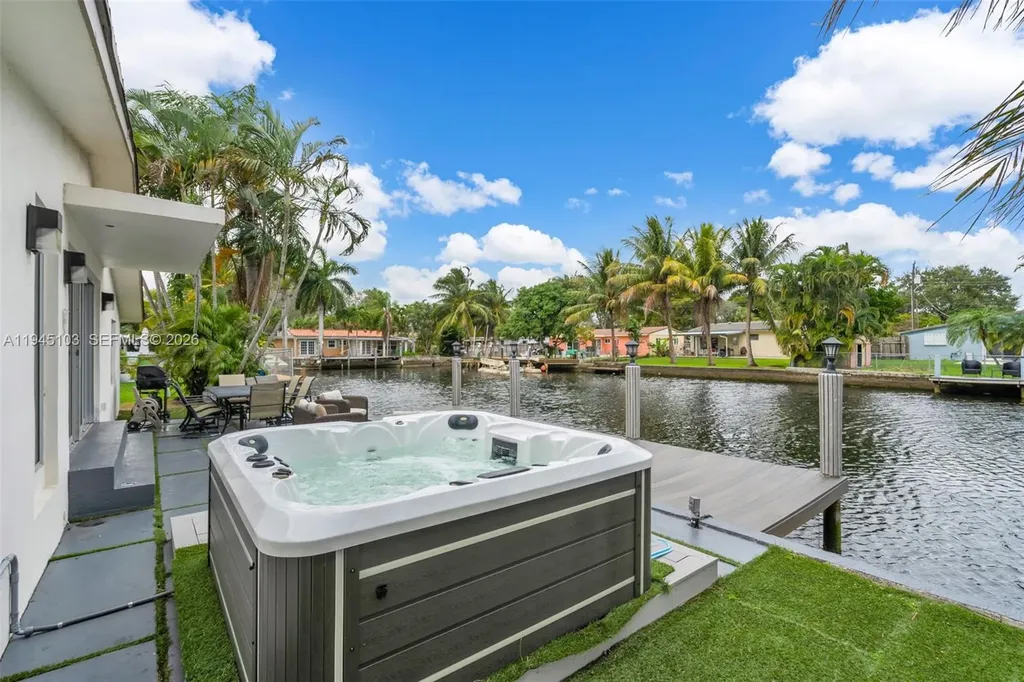2721 Harding Street Hollywood FL 33020