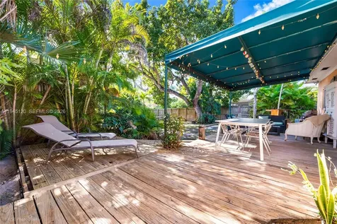 5700 SW 45th Terrace Miami FL 33155