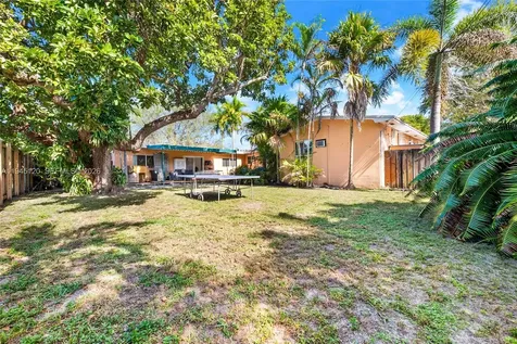 5700 SW 45th Terrace Miami FL 33155