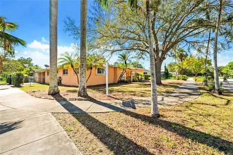 5700 SW 45th Terrace Miami FL 33155