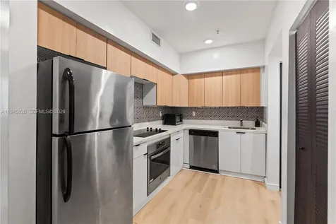 810 7th Street Miami Beach FL 33139