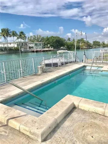 250 S Shore Drive Miami Beach FL 33141