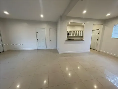250 S Shore Drive Miami Beach FL 33141