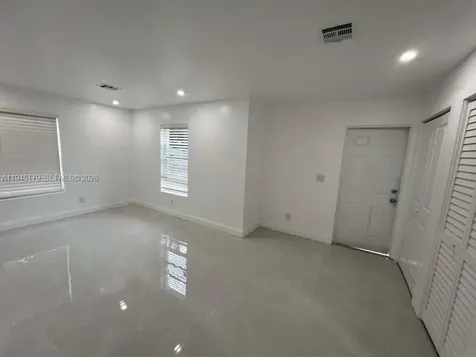 2850 NW 7th Street Fort Lauderdale FL 33311