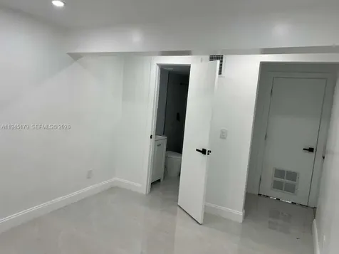 2850 NW 7th Street Fort Lauderdale FL 33311
