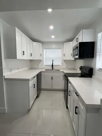 2850 NW 7th Street Fort Lauderdale FL 33311