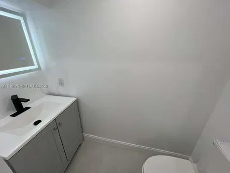 2850 NW 7th Street Fort Lauderdale FL 33311