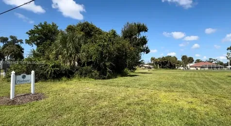401 Rotonda Creek Port Charlotte FL 33947