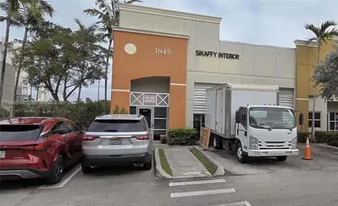 1845 NW 112th Avenue Sweetwater FL 33172