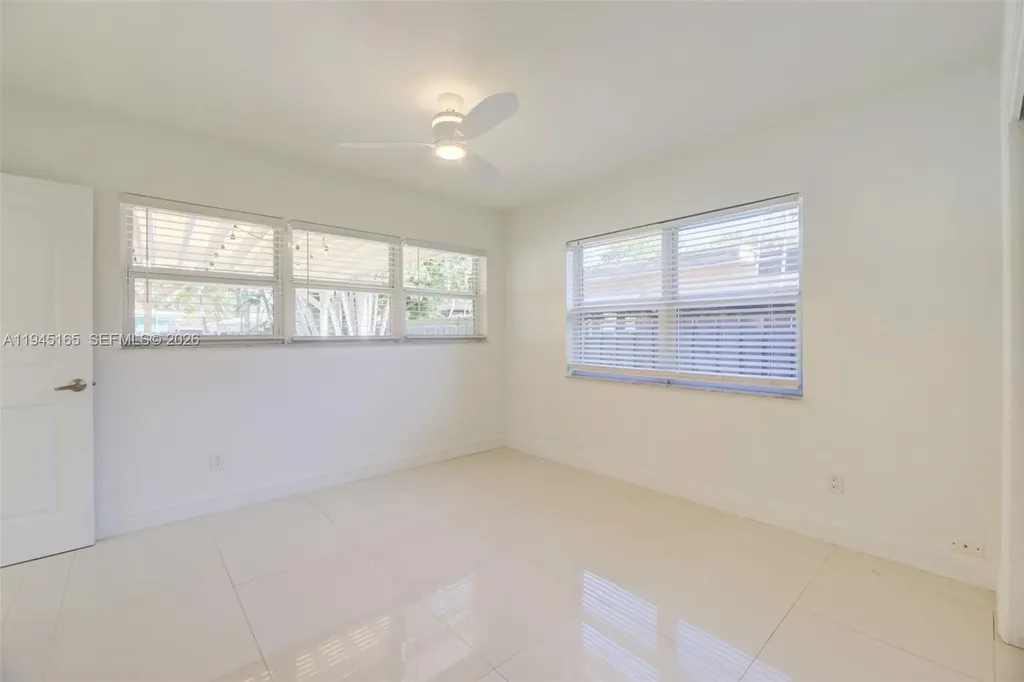 1627 Moffett Street Hollywood FL 33020