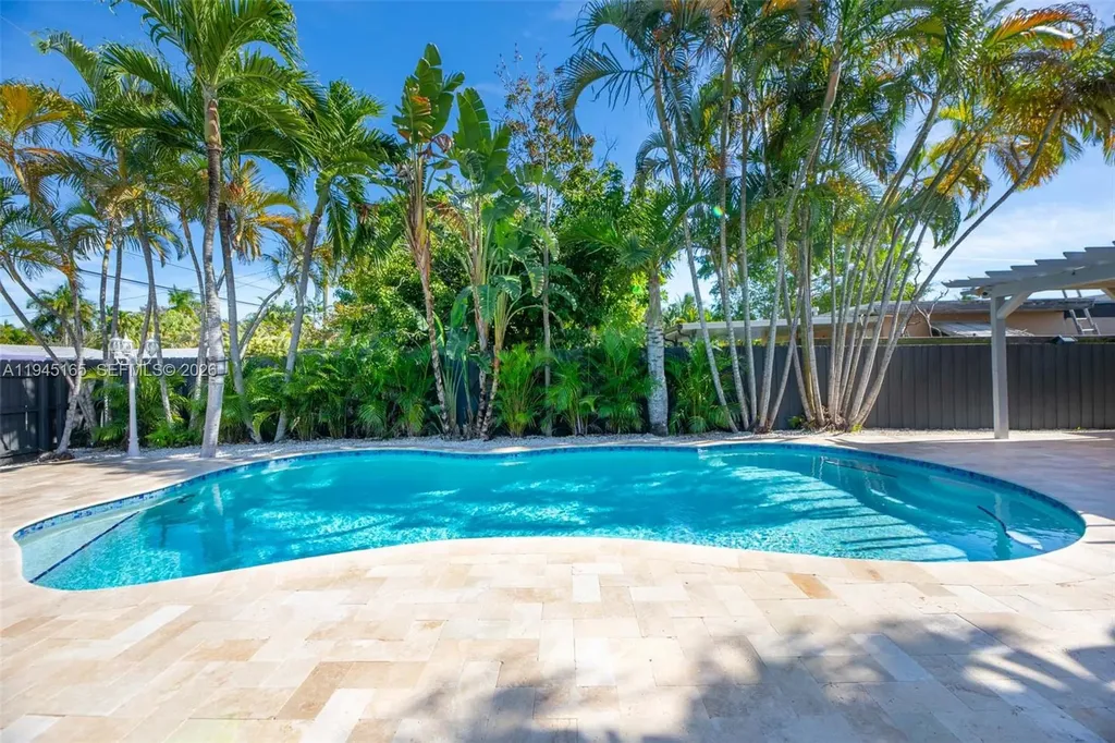 1627 Moffett Street Hollywood FL 33020