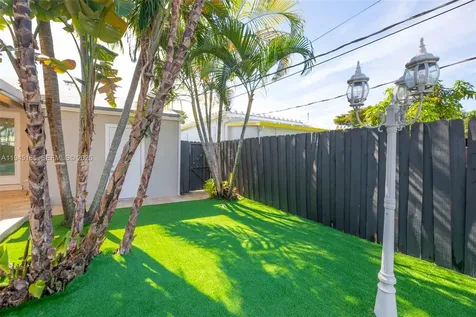 1627 Moffett Street Hollywood FL 33020