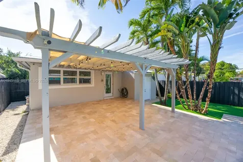 1627 Moffett Street Hollywood FL 33020