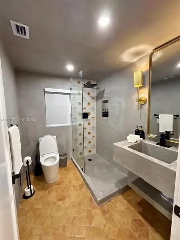 905 SW 13th Court Miami FL 33135