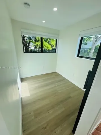905 SW 13th Court Miami FL 33135