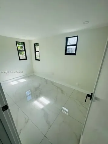 905 SW 13th Court Miami FL 33135