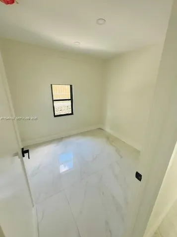 905 SW 13th Court Miami FL 33135