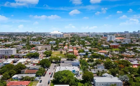 905 SW 13th Court Miami FL 33135