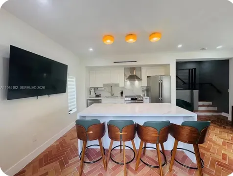 905 SW 13th Court Miami FL 33135