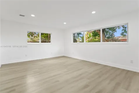 13310 NW 17th Place Miami FL 33167