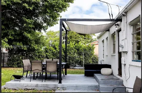 3135 NW 18th Street Miami FL 33125