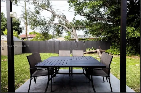 3135 NW 18th Street Miami FL 33125