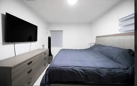 3135 NW 18th Street Miami FL 33125