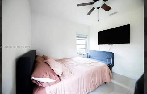 3135 NW 18th Street Miami FL 33125