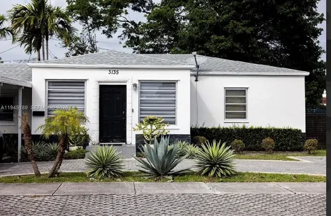 3135 NW 18th Street Miami FL 33125
