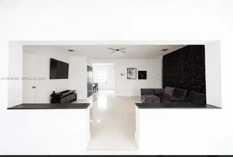 3135 NW 18th Street Miami FL 33125