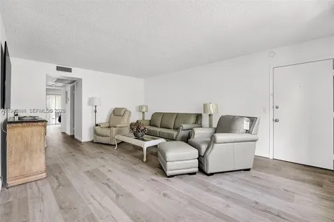 400 SW 134th Way Pembroke Pines FL 33027