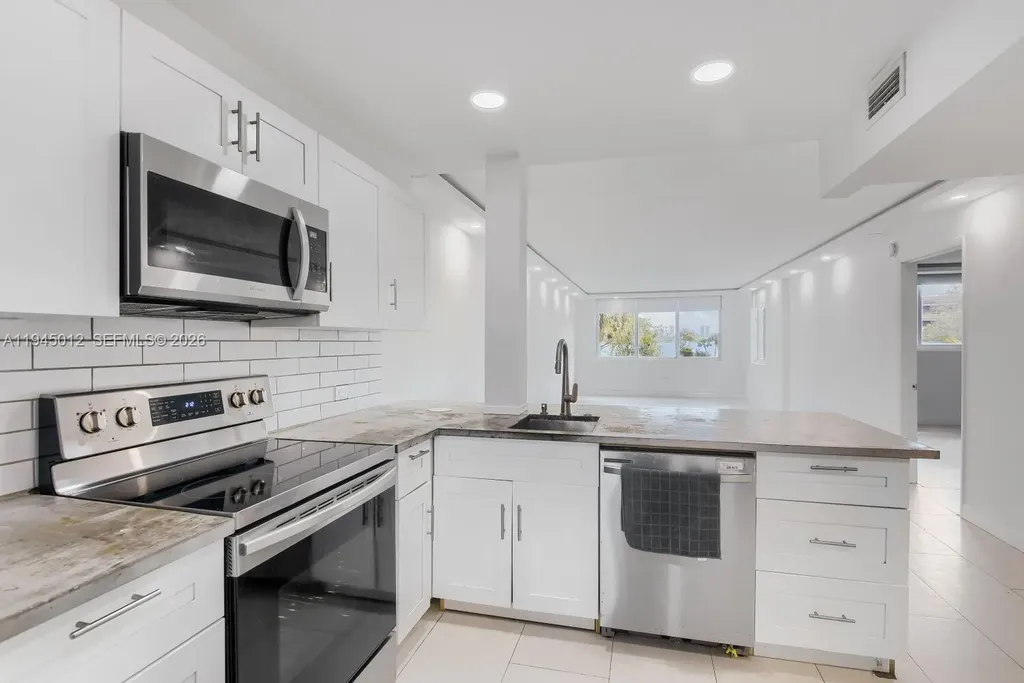 441 NE 195th Street Miami FL 33179