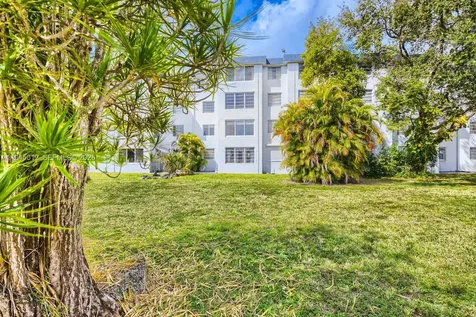441 NE 195th Street Miami FL 33179