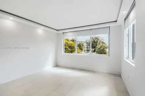 441 NE 195th Street Miami FL 33179