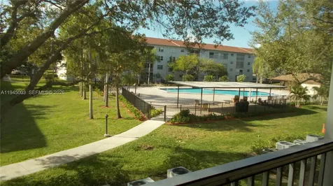 1400 SW 124th Terrace Pembroke Pines FL 33027
