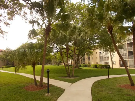 1400 SW 124th Terrace Pembroke Pines FL 33027